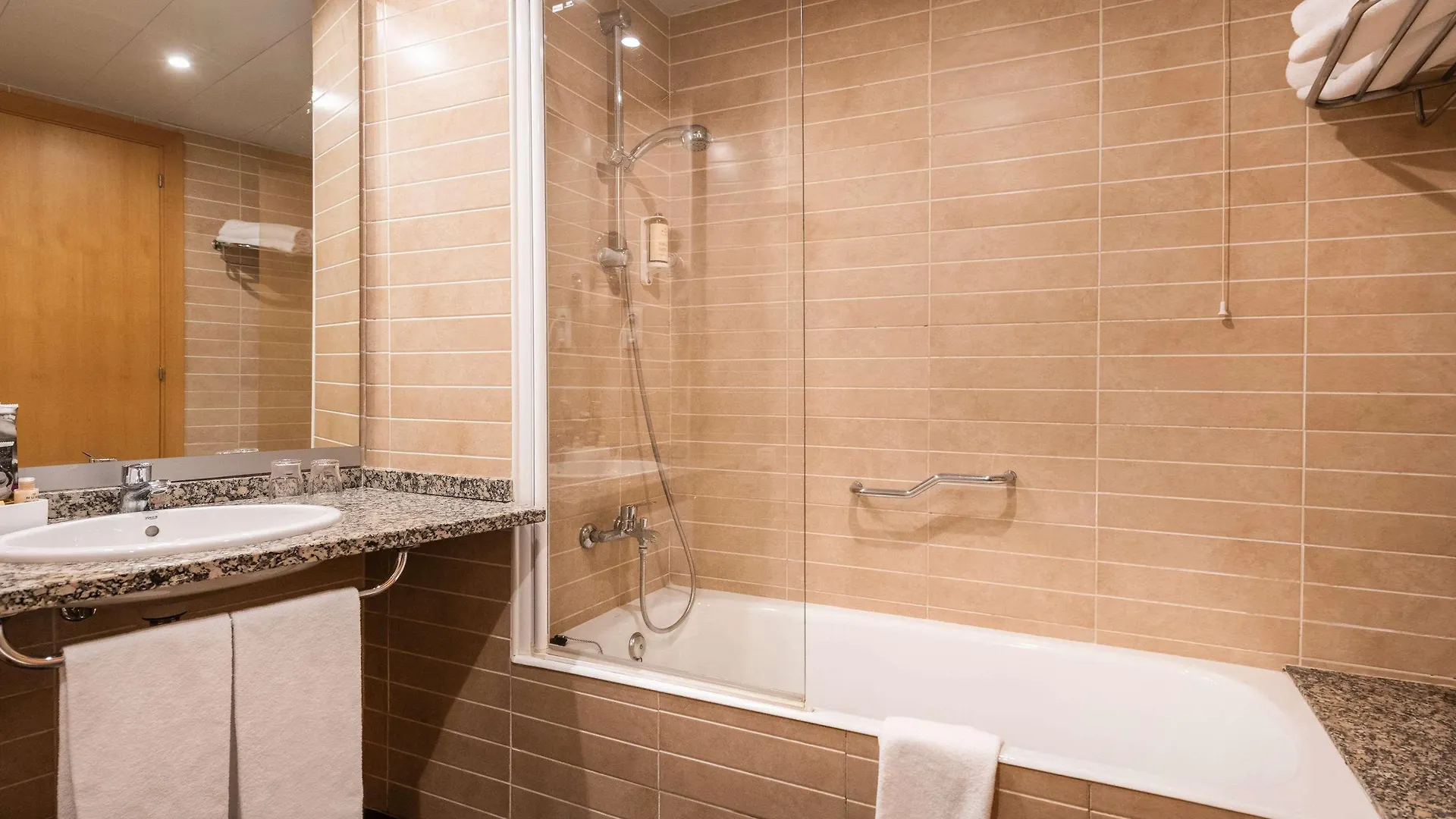 Ponient Vila Centric By Portaventura World 4*, Vila Seca Spain